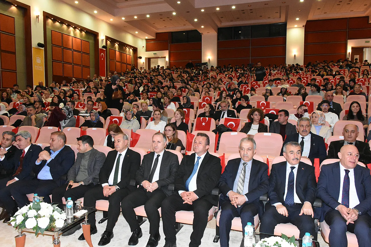 Milletvekili ve Sanatçı Yücel Arzen'den Malatyalı Öğrencilere Destek!