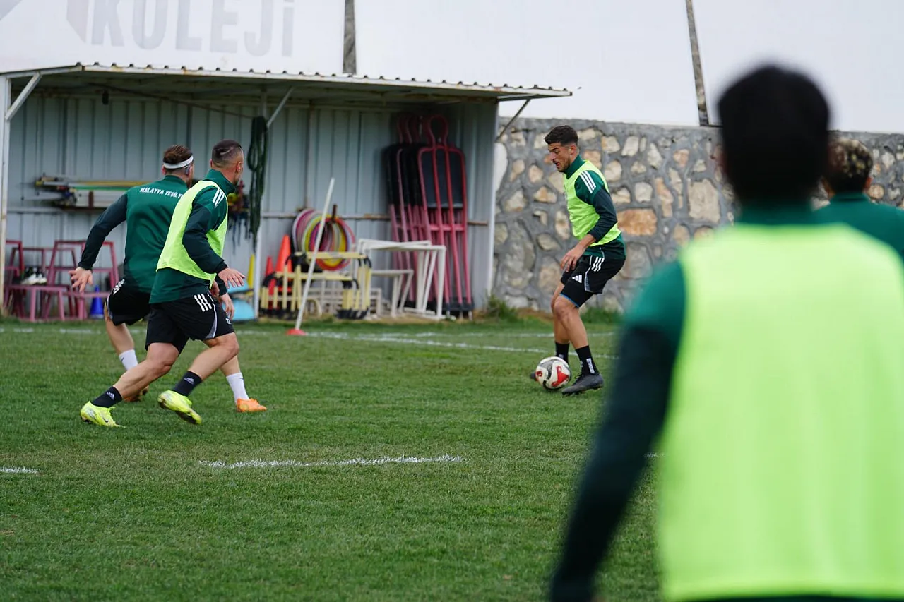 Yeşilyurtspor'da Kritik Eşik: Murat Yıldırım'dan Karaköprü Maçı Öncesi Taraftara Final Çağrısı!