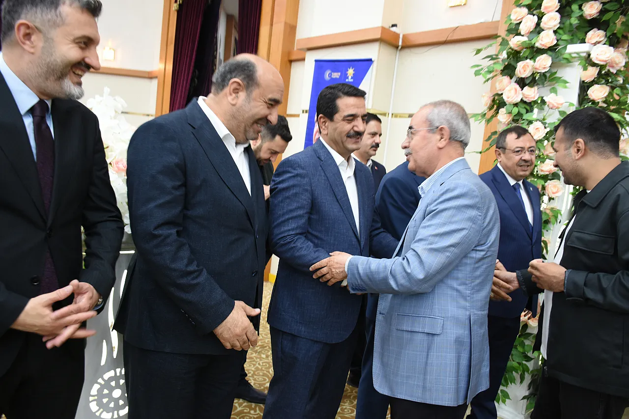 Bayramlaşma Programında Birlik Mesajı! Malatya Protokolü Vatandaşlarla Buluştu