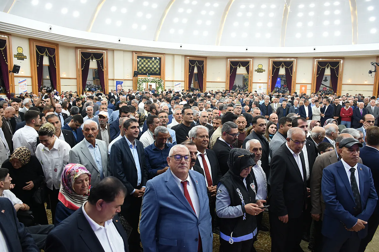 Bayramlaşma Programında Birlik Mesajı! Malatya Protokolü Vatandaşlarla Buluştu