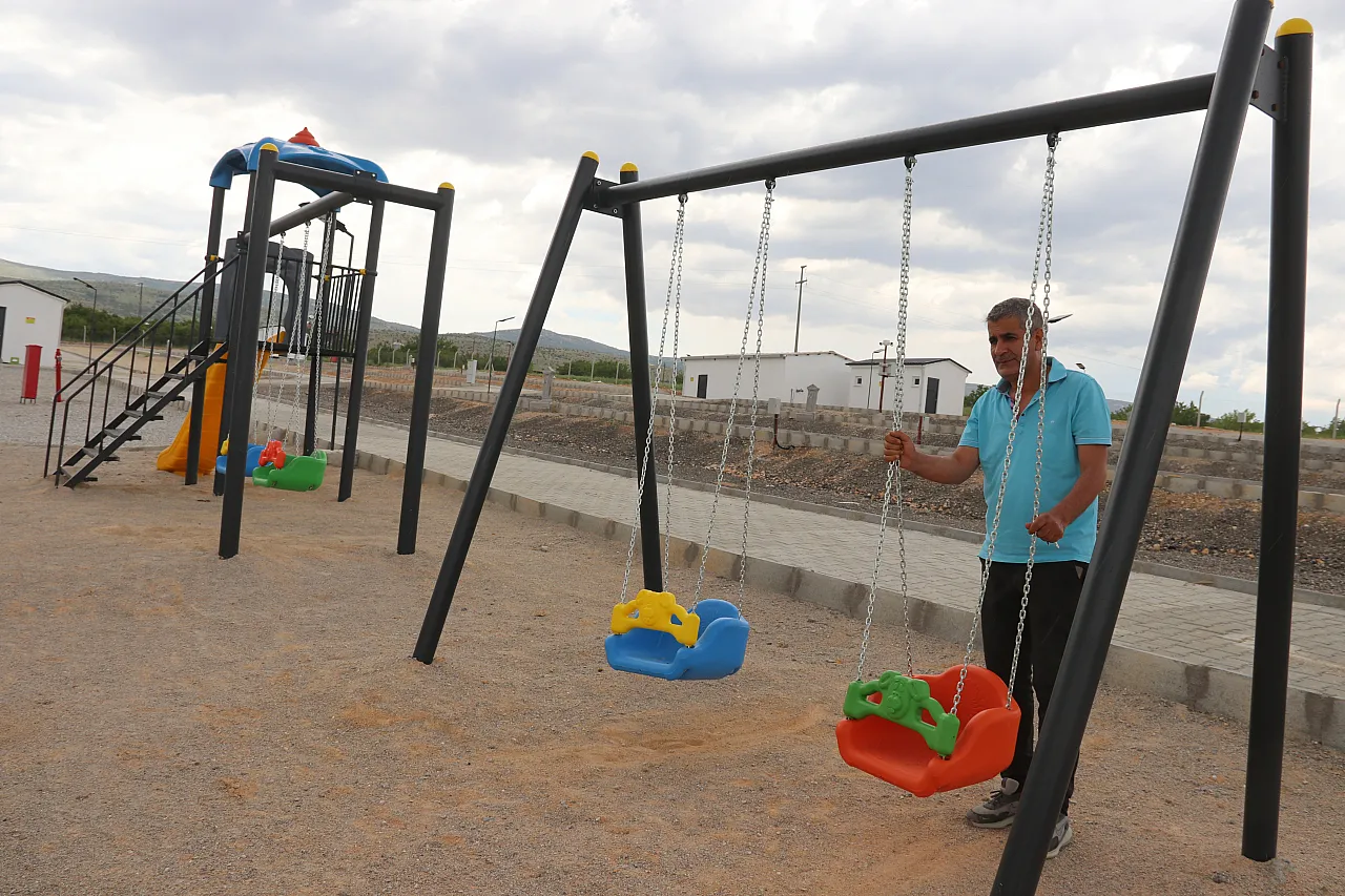 Malatya'da Kayısı Sezonu Başlıyor, Mevsimlik İşçilere Özel Merkez Hizmete Giriyor!