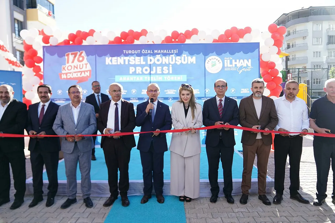 Malatya Yeşilyurt'ta Yıllardır Süren Projede Anahtarlar Sahiplerine Teslim Edildi!