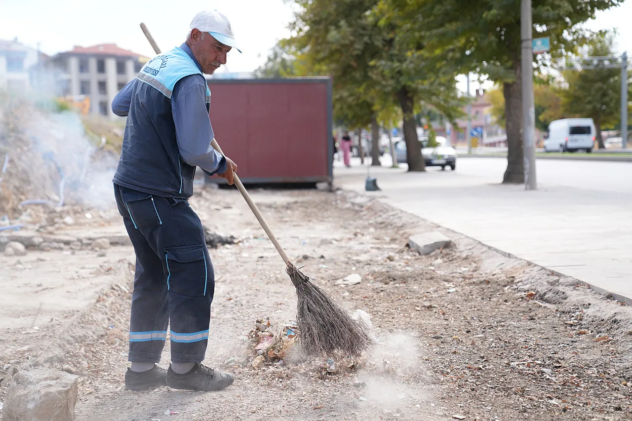 Malatya'da Konteynerlerin Kaldırıldığı Alanlarda Temizlik Başladı!