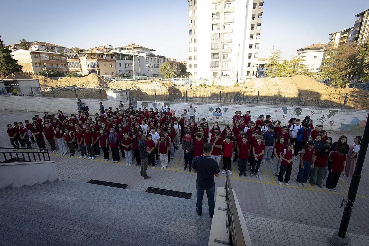 Malatya'da Yeni Eğitim Maratonu Başladı! 139 Bin 944 Öğrenci Okullara Döndü