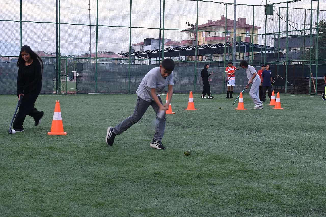 Hokeyde Malatya Rüzgarı! 8 Sporcu Milli Takım Yolunda