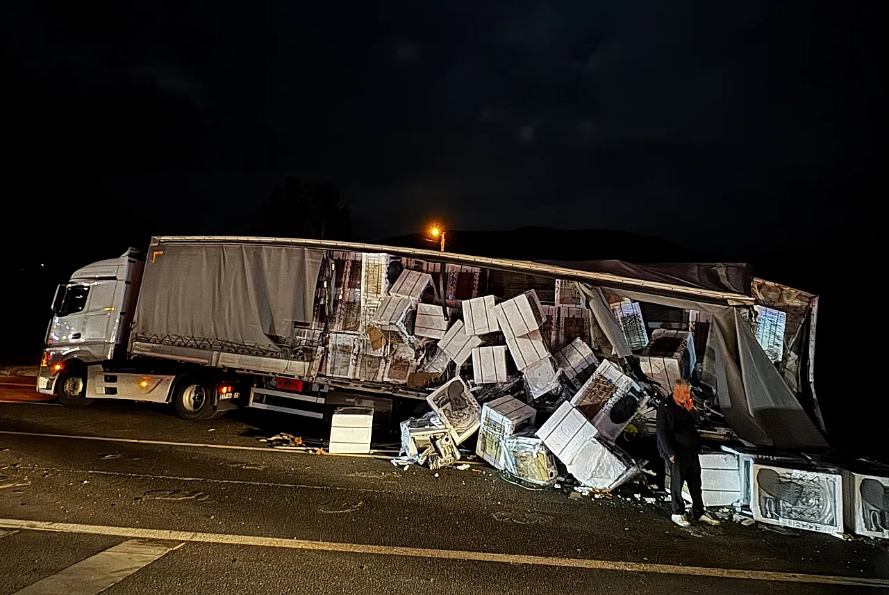 Kömürhan Köprüsü'nde Feci Kaza! 1 Ölü