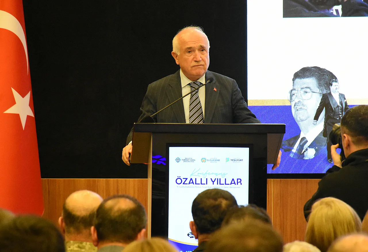 Turgut Özal Memleketi Malatya'da Anıldı!