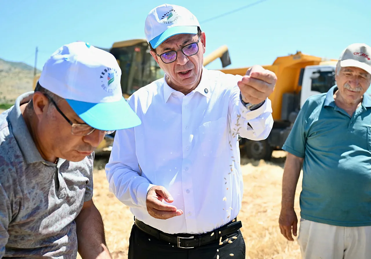 Malatya Yeşilyurt'ta 150 Dönümlük Arpa Hasadı Tamamlandı! Ürünler Üreticilere Dağıtılacak