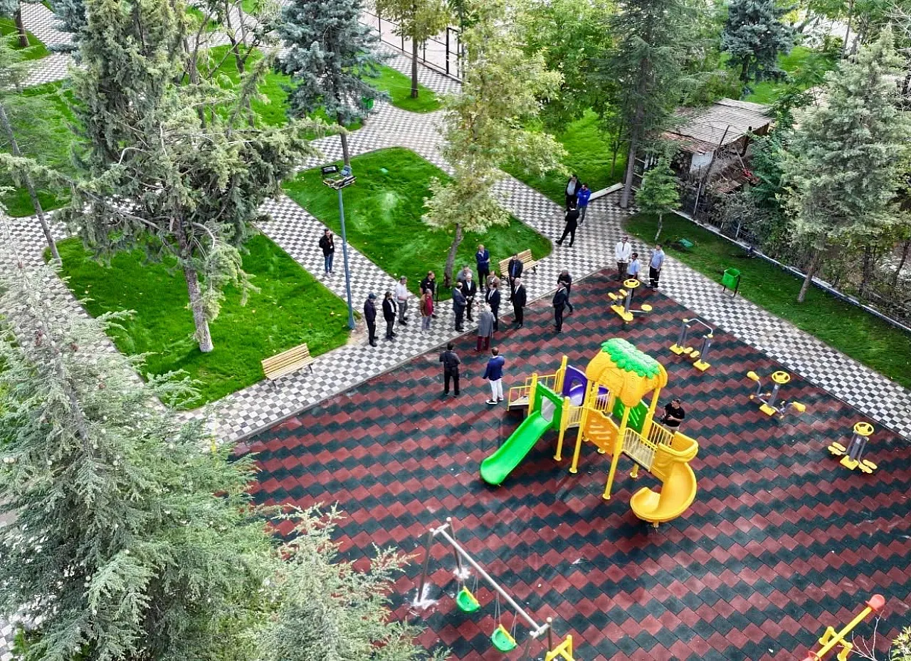 Yeşilyurt'ta O Park Yenilendi! Yeni Hali Dikkat Çekti