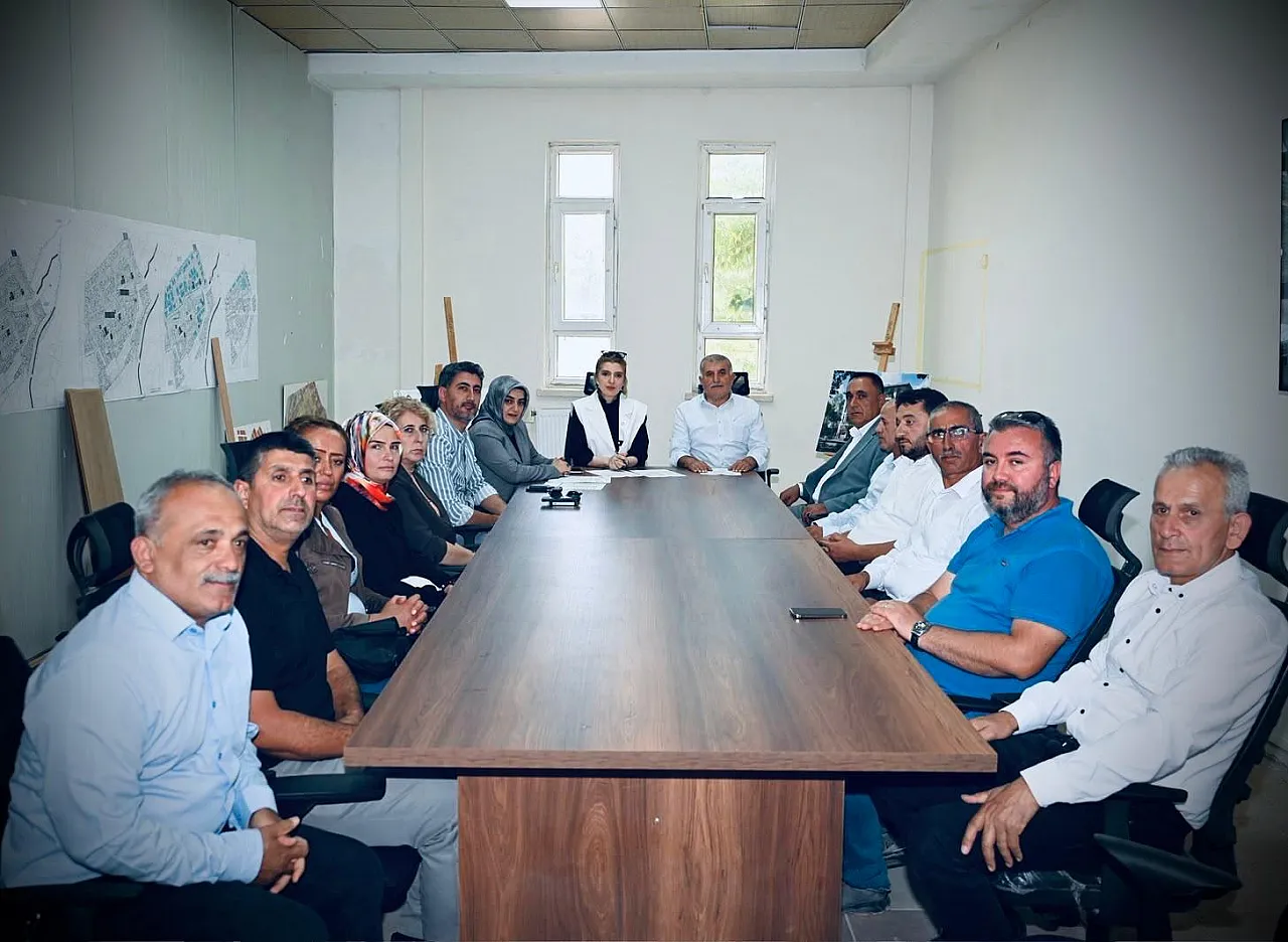 Malatya'da Deprem Konutlarında Son Durum! Ölmeztoprak Doğanşehir'de İncelemelerde Bulundu