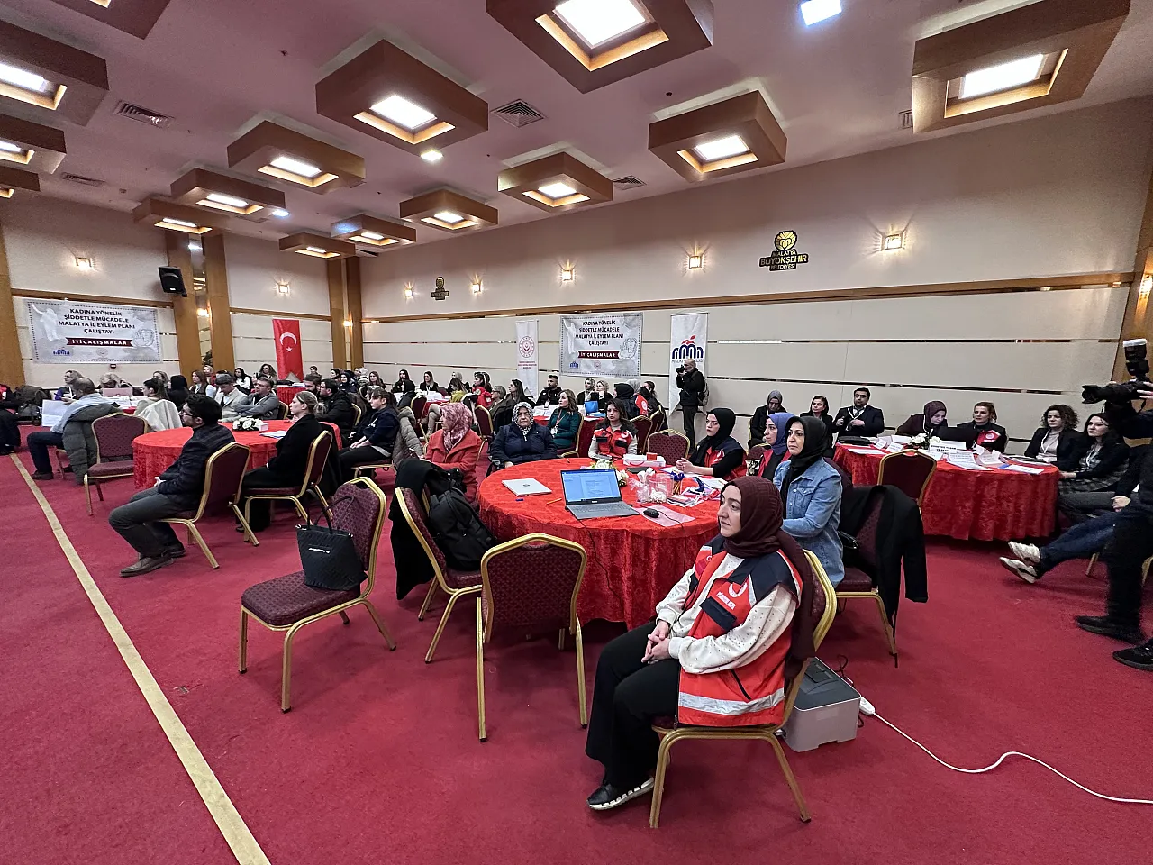 Malatya'da Şiddetle Mücadele Seferberliği: Mesele Siyaset Üstü Ele Alınmalı!