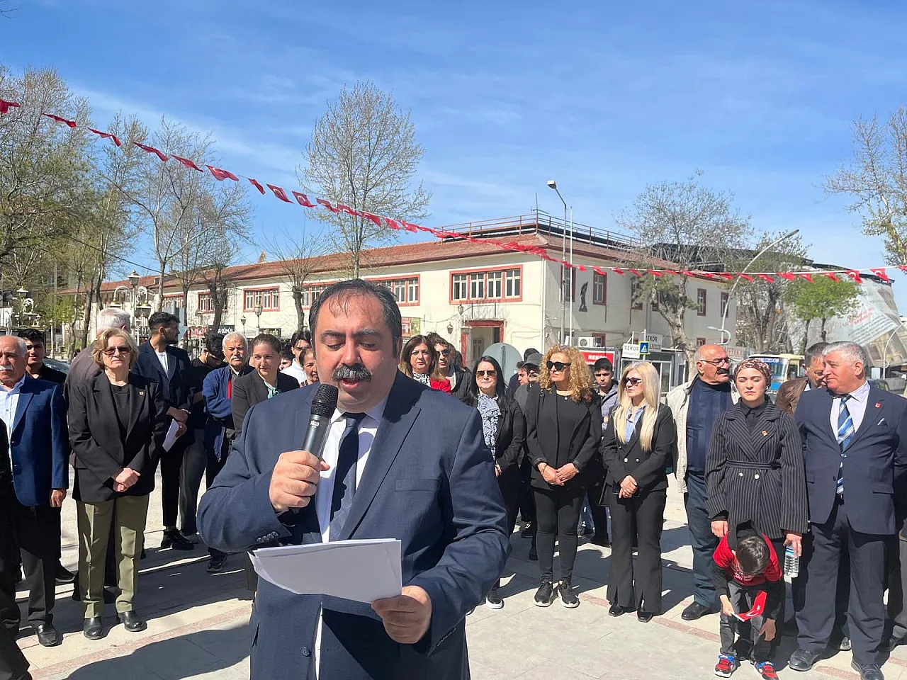 CHP Malatya'dan 23 Nisan Çıkışı! Eğitimde Şiddete ve Eşitsizliğe Son