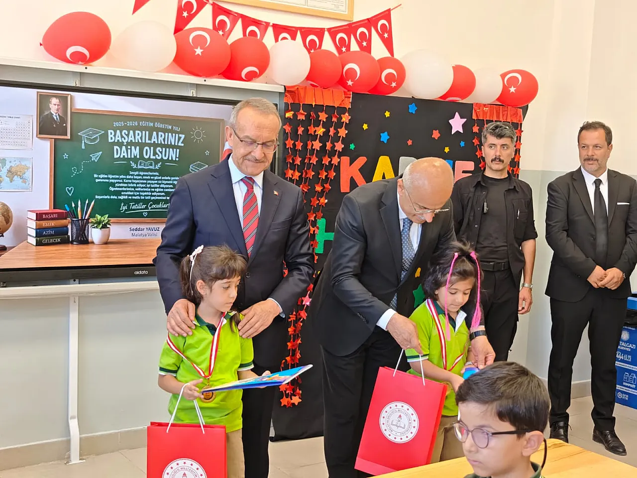 Malatya'da Eğitim Yılı Sona Erdi! 147 Bin Öğrenci Yaz Tatiline Girdi