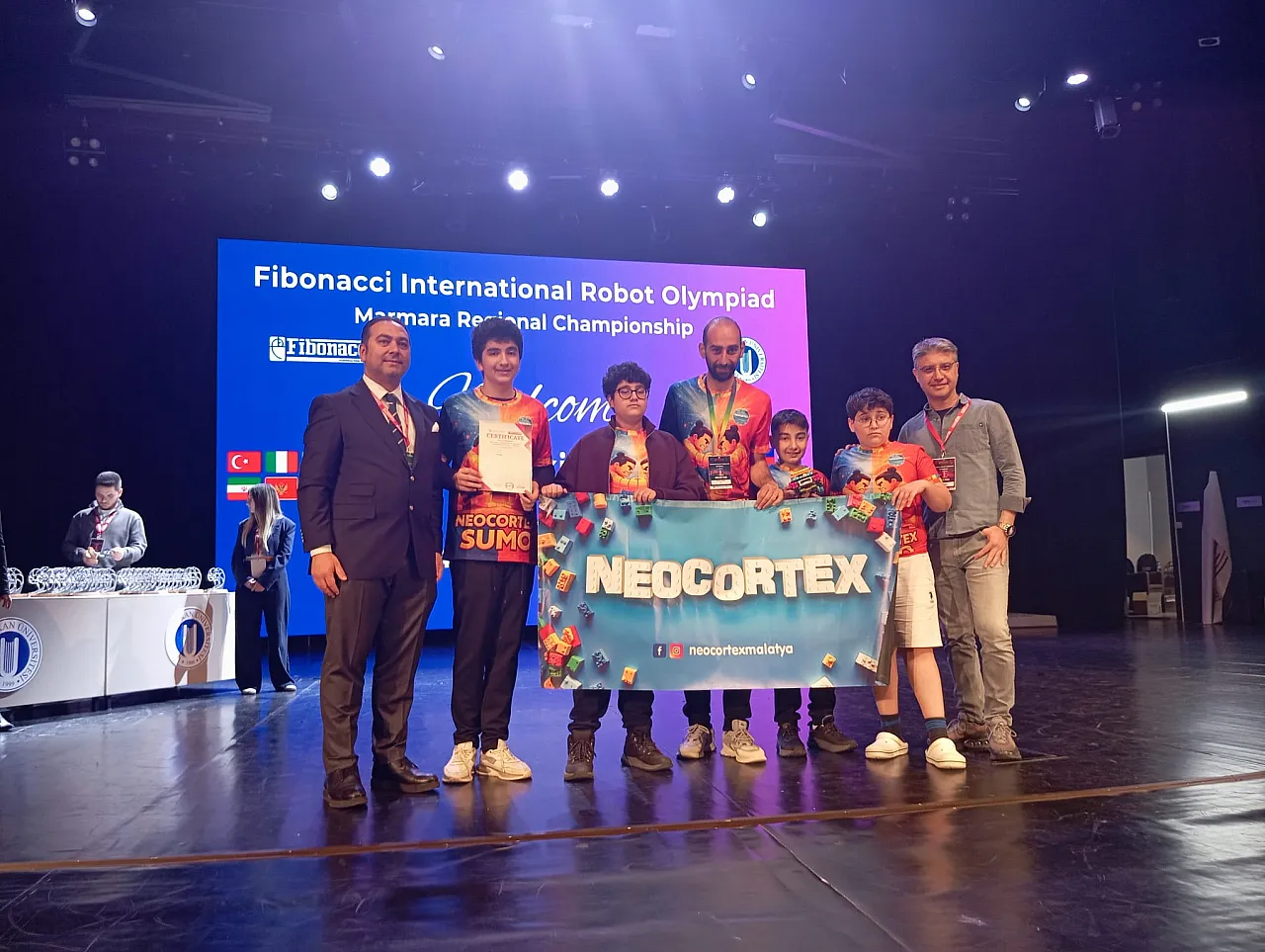 Malatya'nın NHK 44 Robotu Meydan Okudu: Deprem Bölgesinden Olimpiyat Başarısına!