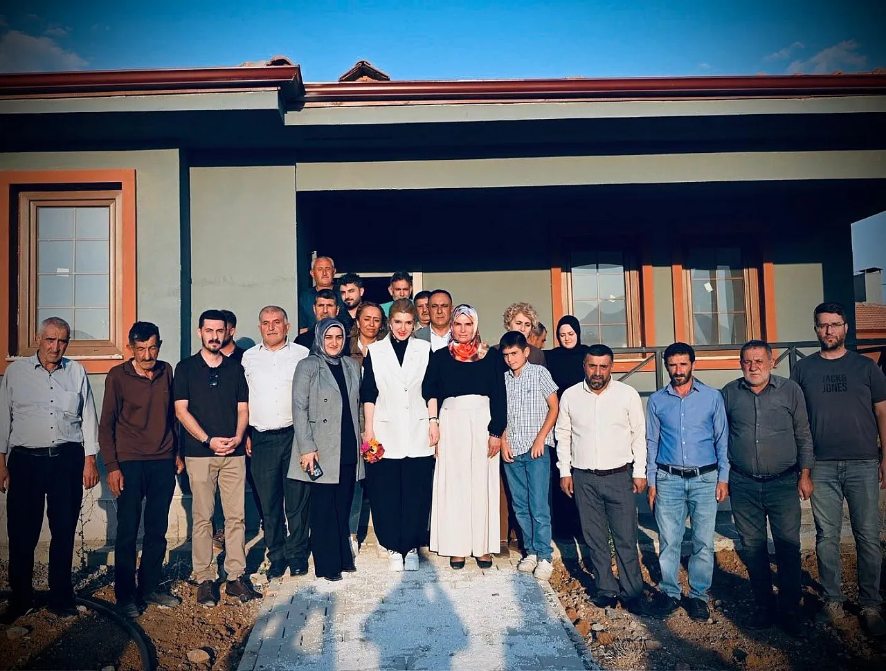 Malatya'da Deprem Konutlarında Son Durum! Ölmeztoprak Doğanşehir'de İncelemelerde Bulundu