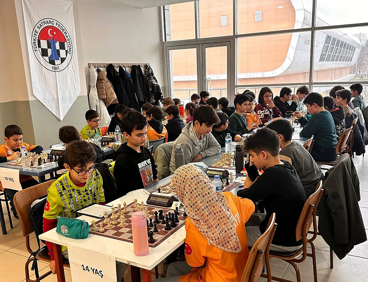 Malatyalı Genç Satranççıların Kürsü Mücadelesi