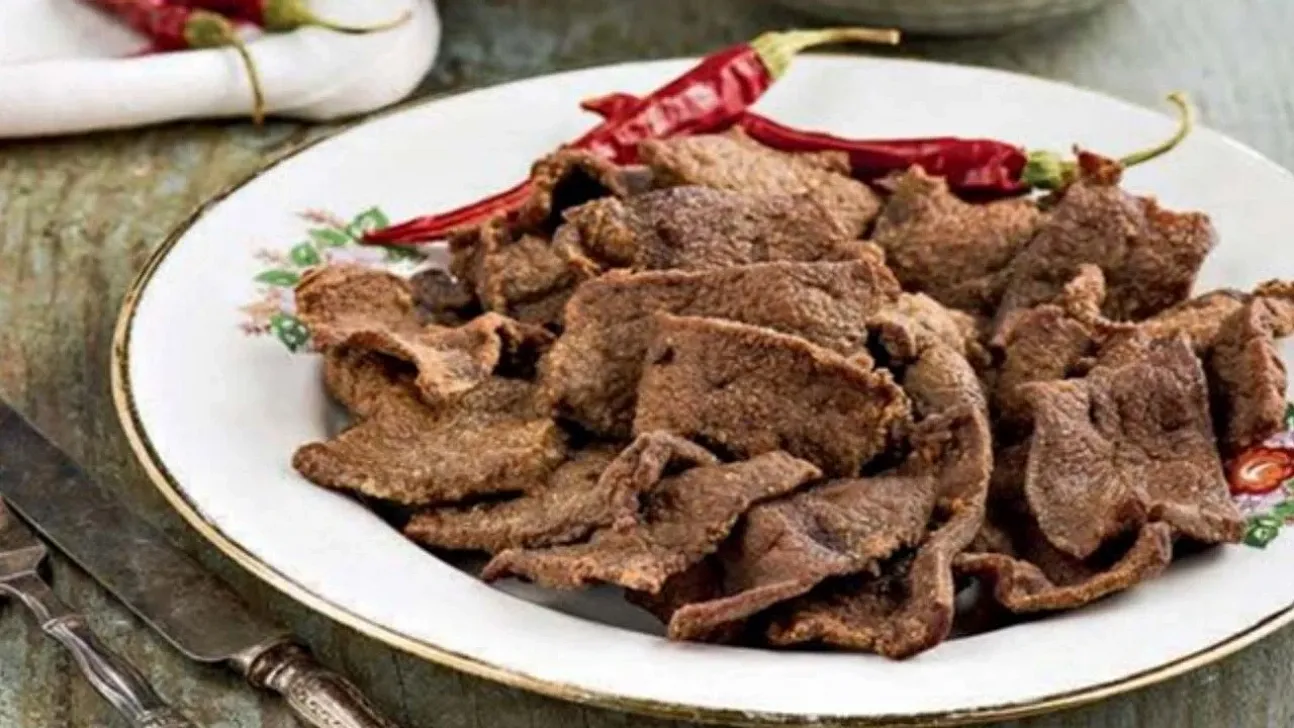 Gençlik İksiri Gibi! Kolajen ve B12 Deposu O Besin Sağlığa Neden Bu Kadar Faydalı?