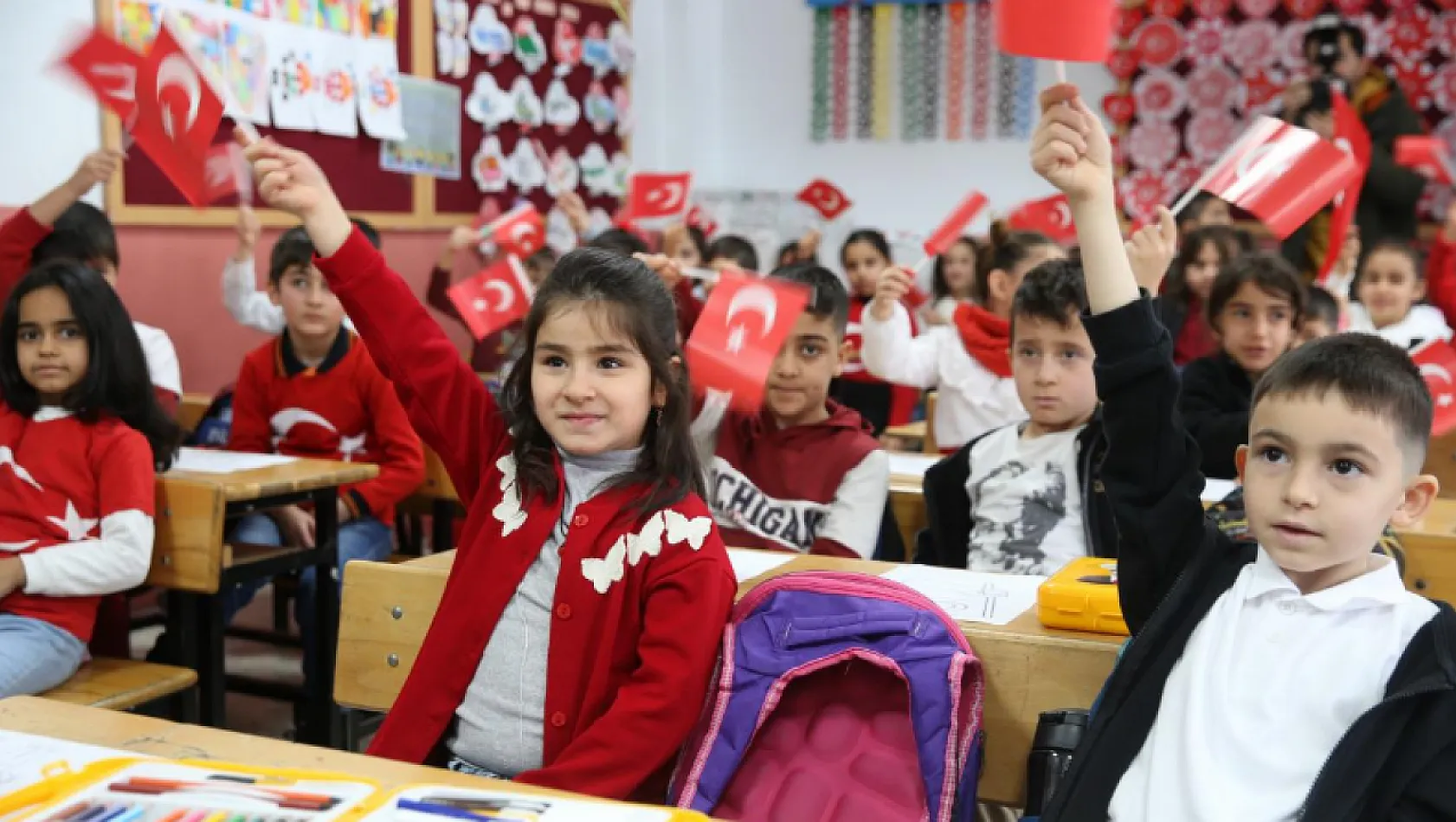 17 Milyon Öğrenci İçin Ders Zili Yarın Çalıyor! Okullarda Yeni Dönem Başlıyor