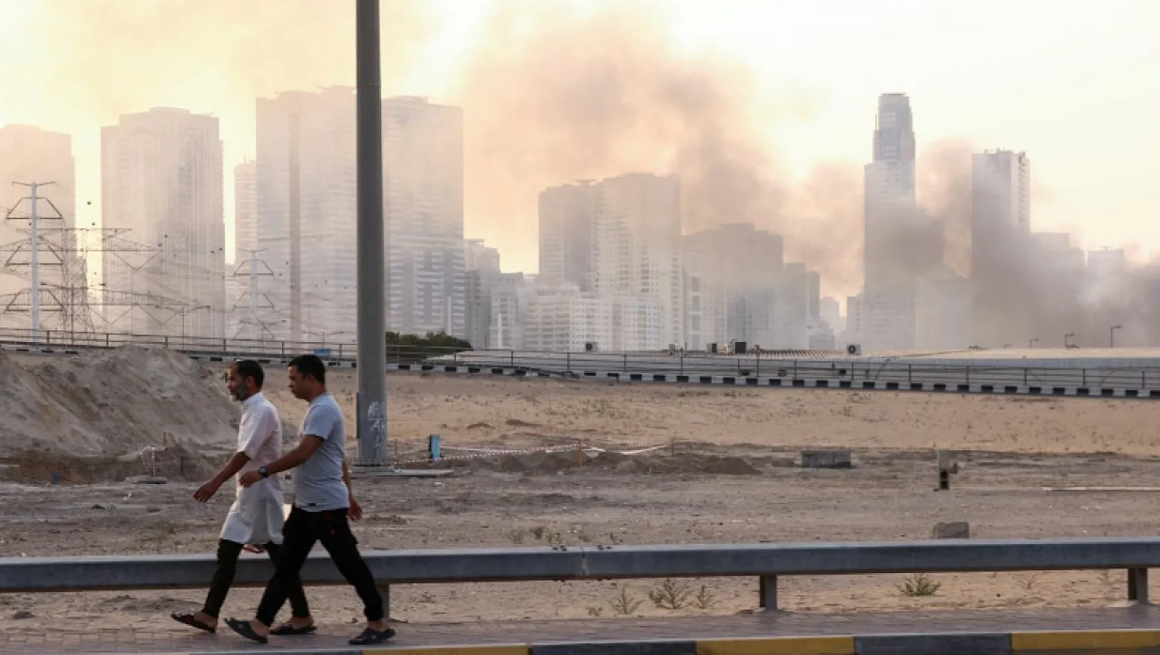 BAE'de Petrol Tesislerine İHA Saldırısı: Faaliyetler Durduruldu!