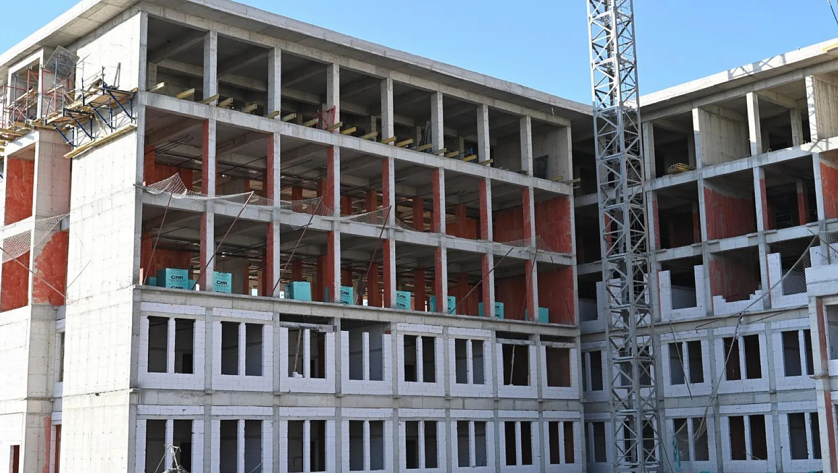 Milletvekili Ölmeztoprak Yeni Adliye Sarayı inşaatını inceledi