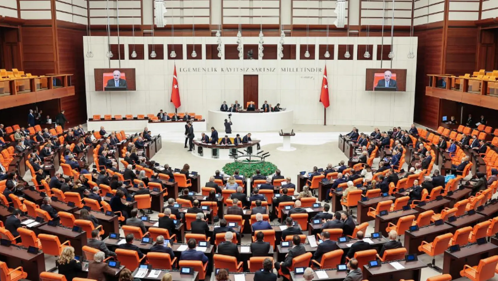TBMM'de Emniyet, Basın ve Vergi Düzenlemeleri Görüşülecek!