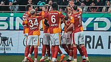 Galatasaray Rize'de Fırtına Gibi: 3-0