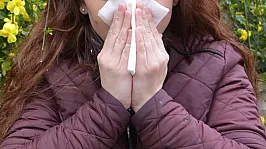 Acil Servislerde Mevsim Geçişi Alarmı! Uzmanlardan Maske Takın Uyarısı Geldi