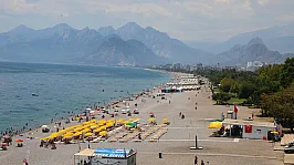 Antalya'da Hissedilen Sıcaklık 47 Dereceye Ulaştı