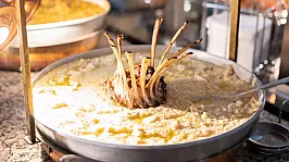 Çin'den Afyon'a Lezzet Köprüsü! 12 Saat Bekleyen O Tat İçin Geldiler