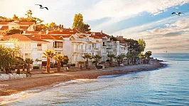 İstanbul'da Deniz Sezonu Resmen Açıldı! İşte Suyu En Temiz 95 Güvenli Nokta!