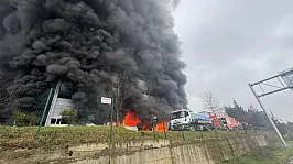 Trabzon Arsin OSB'de Fabrika Yangını: Bölgedeki Binalar Boşaltıldı!