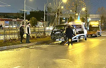 2. Malatya Çevreyolu'nda Gece Yarısı Çarpışma: 06 ve 44 Plakalı Araçlar Hurdaya Döndü