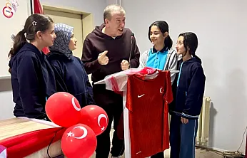 Altın Ayakkabı Sahibi Tanju Çolak Malatyalı Öğrencilerle Bir Araya Geldi!