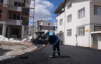 Altyapı Tahribatına Sıcak Asfalt! Battalgazi'de Yollar Şahlanıyor