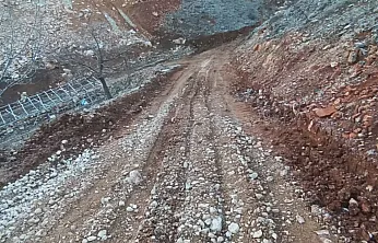 Ambulans Geçemez Hale Geldi: Erkenek'te Yol Çilesi