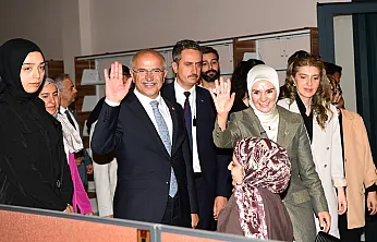 Bakan Göktaş Malatya Şehir Kütüphanesinde Öğrencilerle Bir Araya Geldi!