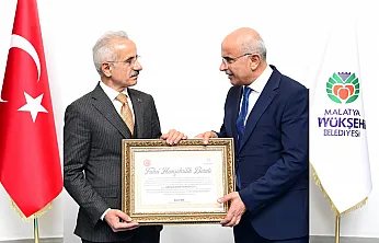 Bakan Uraloğlu'nun Kariyerinde Bir İlk: Malatya'dan Fahri Hemşehrilik Beratı!