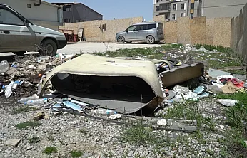 Bakırcılar ve Kalaycılar Çarşısında Çöp Krizi! Esnaf Atıkları Yakarak İmha Ediyor