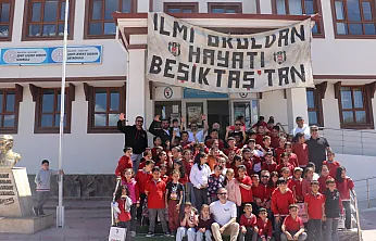 Beşiktaş Taraftar Grupları Malatya'da Köy Okulları ve Onkoloji Servisindeki Çocukları Ziyaret Etti