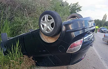 Doğanşehir'de Devrilen Otomobilde Sürücü Yaralandı!