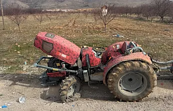 Doğanşehir'de Traktör Devrildi: 2 Kişi Yaralandı!