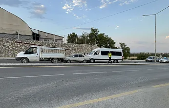 Malatya Anayurt Bulvarı'nda Zincirleme Kaza Sonrası Trafik Yeniden Normale Döndü!