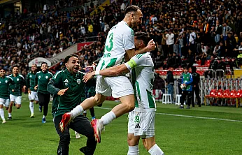Malatya Ayağa Kalktı! Yeşilyurtspor Uzatmalarda Finale Uçtu