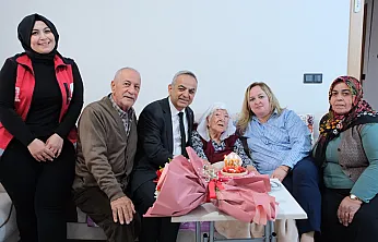 Malatya'da 103 Yıllık Ömürden Cumhuriyet Kutlaması!