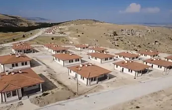 Malatya'da 30 Aile İçin Beklenen Gün Geldi! Deprem Konutlarının Anahtarları Teslim Ediliyor