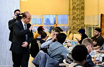 Malatya'da 36 Ülkeden Gelen Gençler Aynı Sofrada İftar Yaptı!