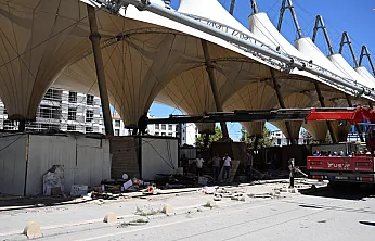 Malatya'da Deprem İzleri Bir Bir Siliniyor! Konteynerler Kaldırılıyor