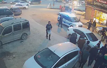 Malatya'da Esnaf Silahlı Saldırganın Üzerine Yürüdü!