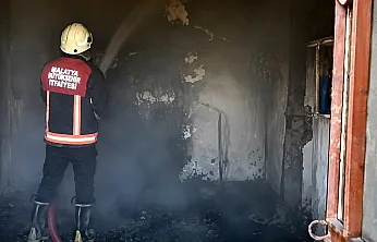 Malatya'da Evde Çıkan Yangın Can Aldı! Yaşlı Kadın Kurtarılamadı