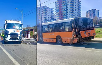Malatya'da Faciadan Dönüldü! Üniversitelilerin Olduğu Otobüste 20 Kişi Yaralandı